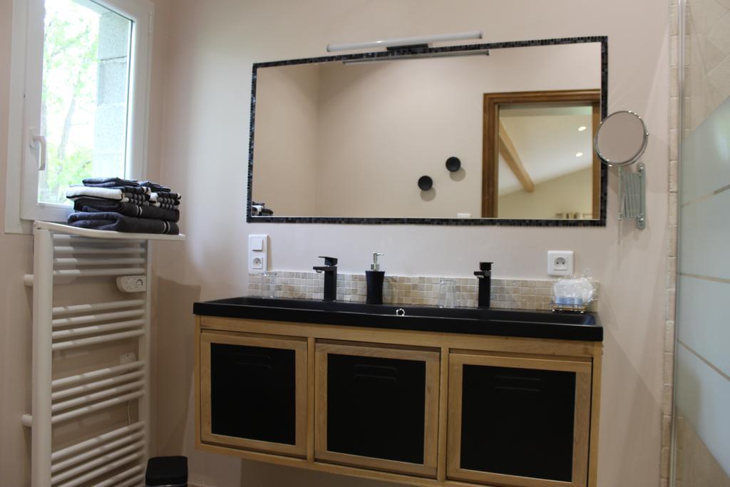 La Garde Pile De Fichou Bed & Breakfast Bajamont Bagian luar foto